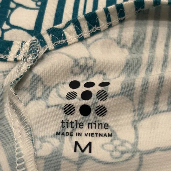 Title Nine Dream V-Neck Green & White Stripe Floral Dress Size M Hiking Outdoors - Picture 6 of 11